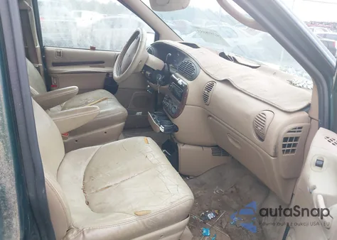 1996 Chrysler Town & Country Lxi z USA, uszkodzony, nr VIN 1C4GP64L0TB461659